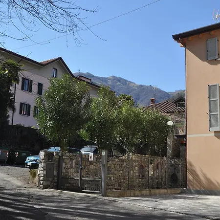 La Tana Bed & Breakfast