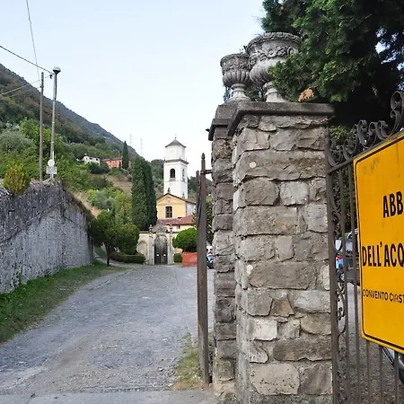 Bed & Breakfast La Tana *
